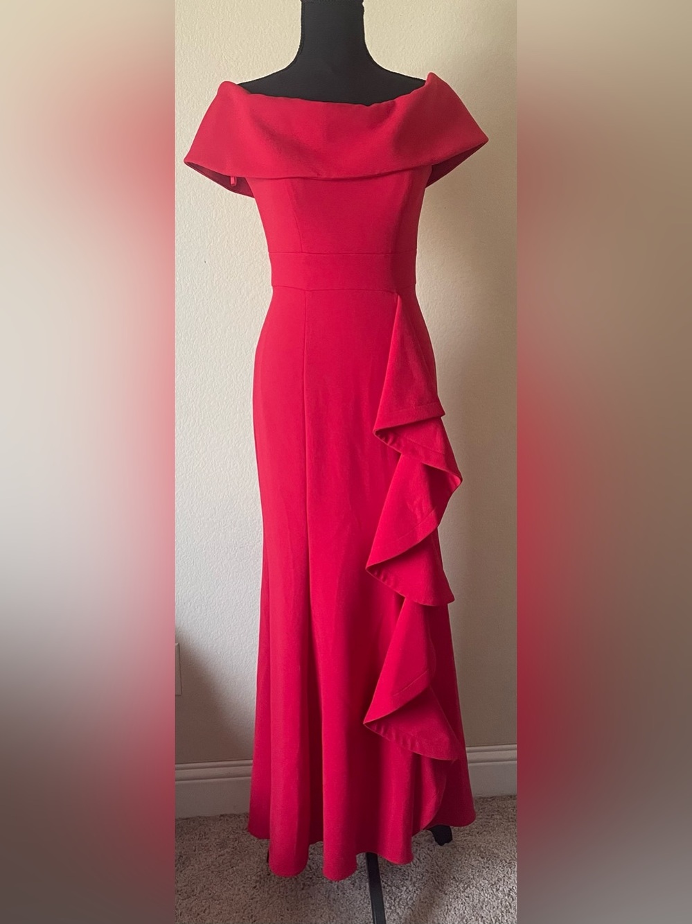 $279 Betsy & Adam Women's Solid Red Off The Shoulder Mermaid Gown Dress Size 4p